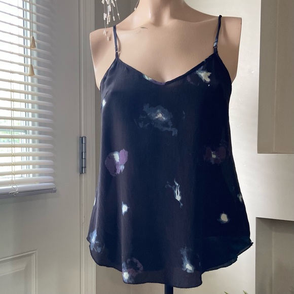 Wilfred women black floral 100% silk camisole tank top. Size XS. Used. - Picture 7 of 7